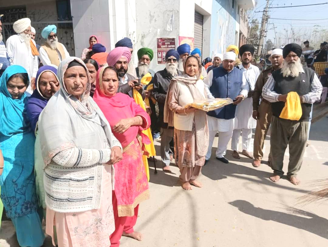 On the birth anniversary of Shri Guru Ravidas Maharaj Ji, village Kangana decorated town kirtan